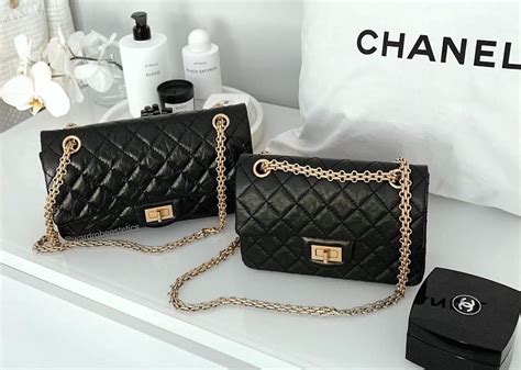 behang chanel|chanel reissue bag.